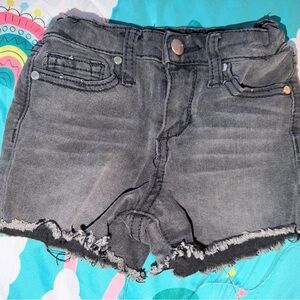 Girls' Black Distressed Frayed-Hem Denim Shorts